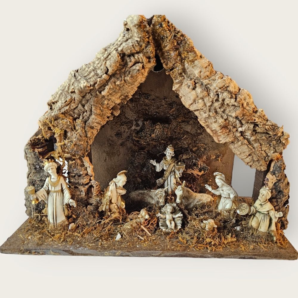 Vintage Wooden Christmas Nativity Handmade Italy